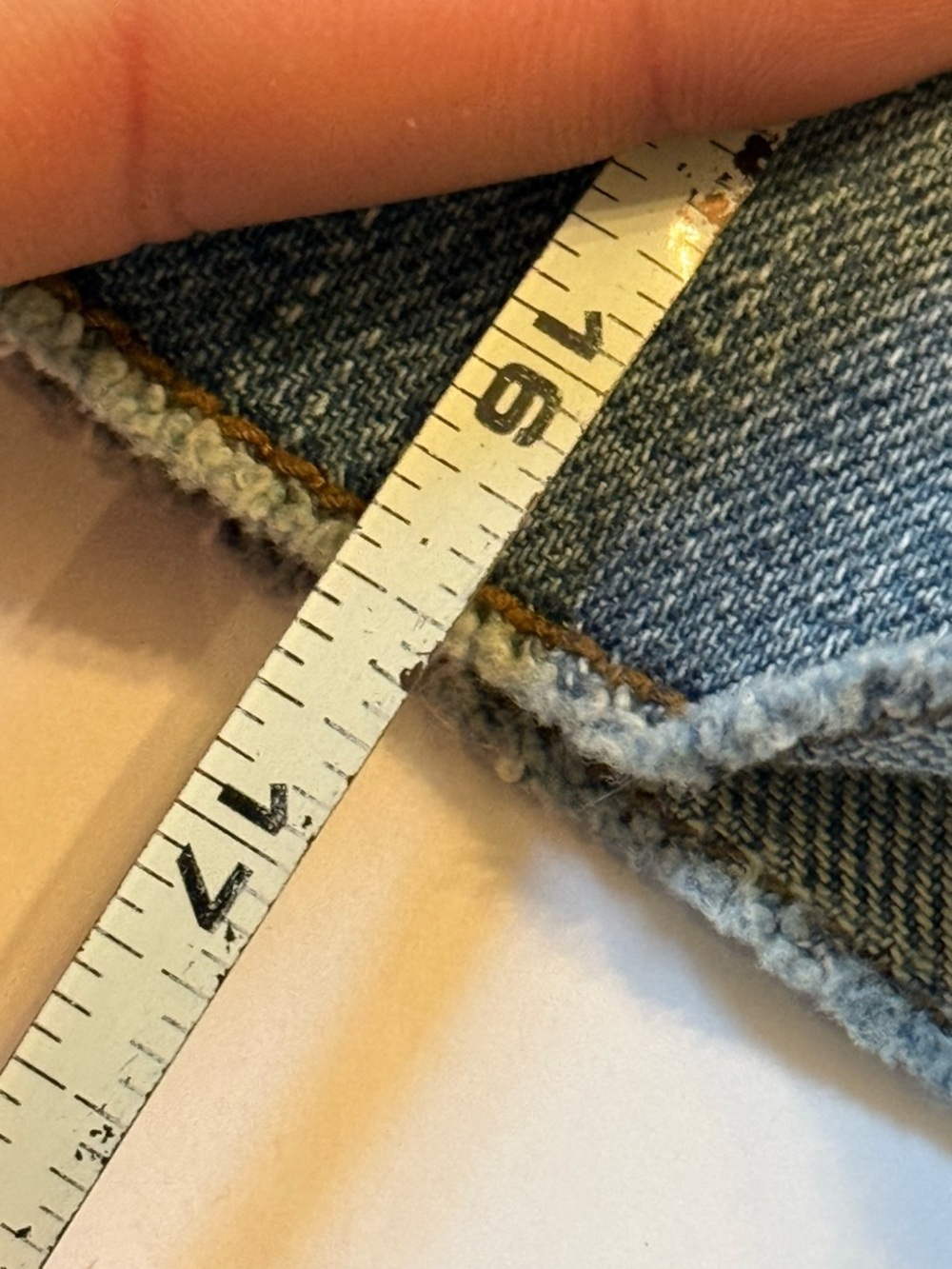 Ann Taylor Loft Women's Denim Jean Shorts in Blue Wash size 4 - Picture 4 of 6